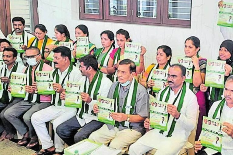 Ramanagara Bidadi Sadhaneya Hadiyalli Book Release