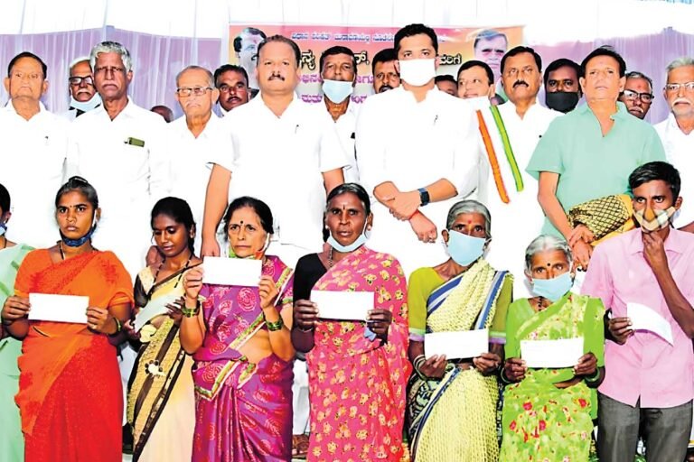 Tumkuru TUMUL Milk Federation Cheque Distribution