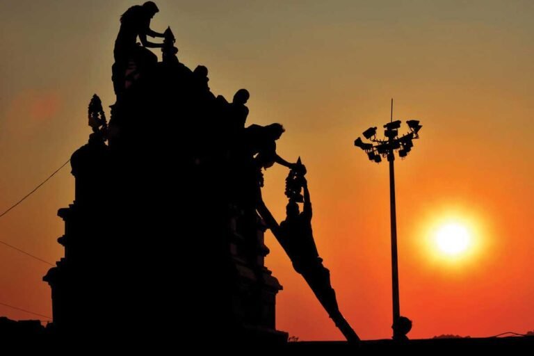 Gavimath Koppal Gavisiddeshwara Matha Jathra Mahotsava Basava Pata Arohana