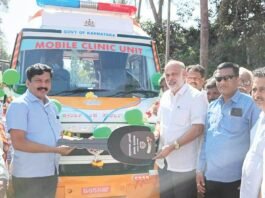 Mobile Hospital Inauguration Arbail Shivaram Hebbar under Shramika Sanjivini Scheme at Yellapur Uttara Kannada district