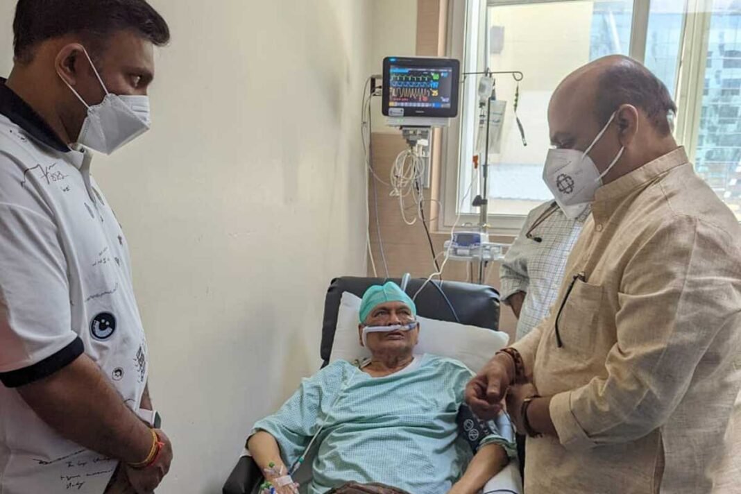 S M Krishna Hospitalized Basavaraj Bommai Sudhakar Visit