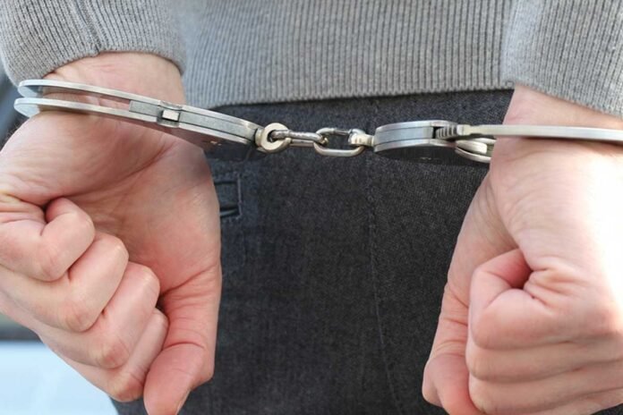 Cottonpet Police Insurance Fake Robbery Jeweler Arrest