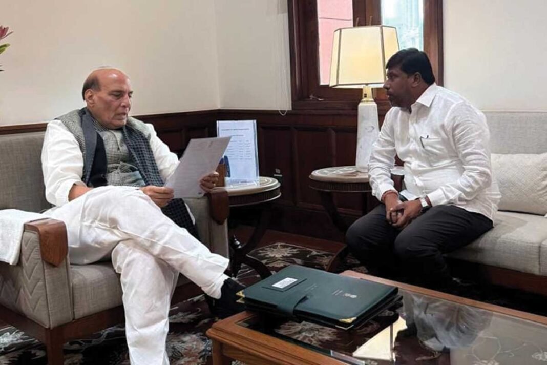 Kolar MP Mallesh Babu Meets Rajnath Singh