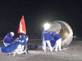 Chinese astronauts returned to earth