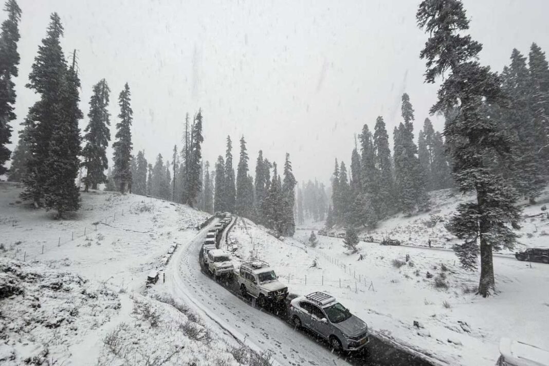 Jammu Kashmir Snowfall