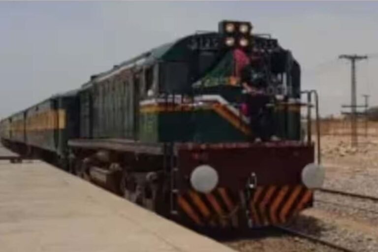 Pakistan train hijack