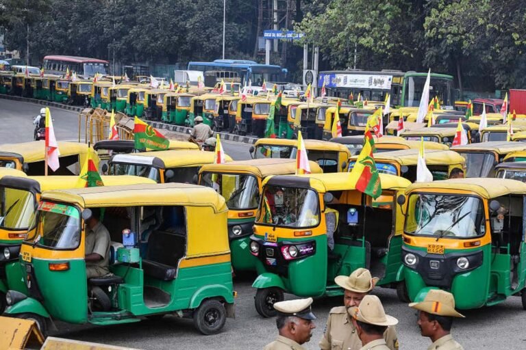 Passengers are annoyed by the additional fares of aggregator companies