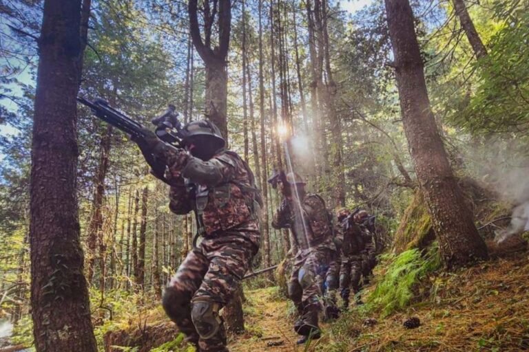 India retaliates strongly against Pakistan