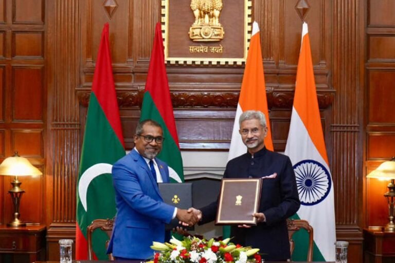 Maldives Foreign Minister Abdulla Khalil and Indian External Affairs Minister Dr. S. Jaishankar