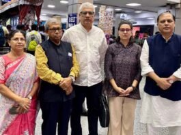 TMC MPs' delegation visits Kashmir areas hit by Pak shelling