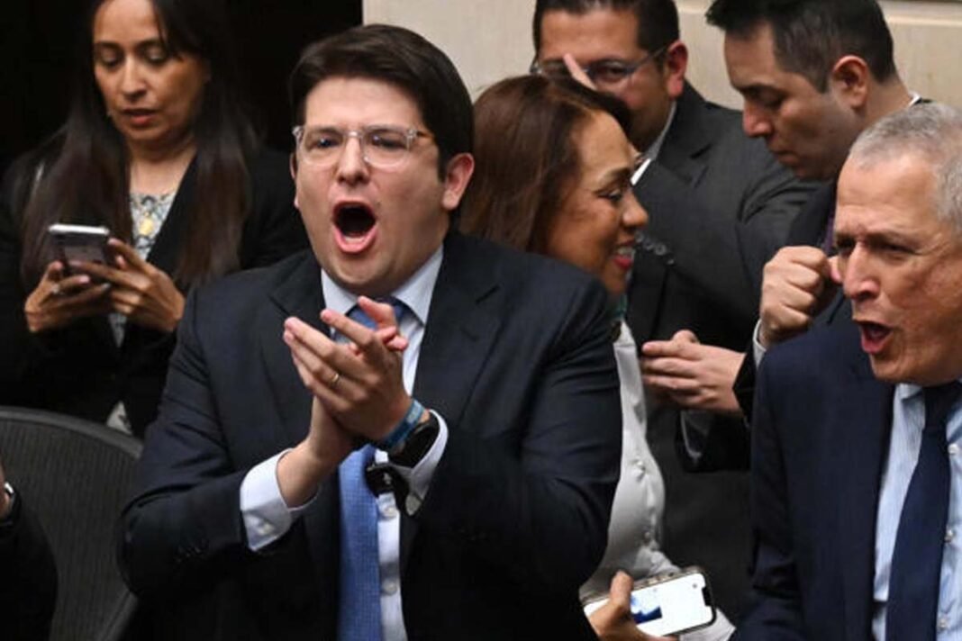 Colombian presidential candidate shot