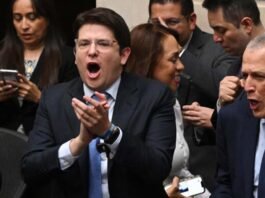 Colombian presidential candidate shot