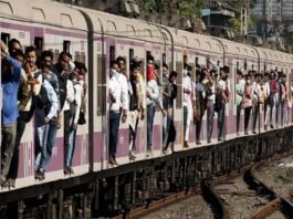 Mumbai local train accident: More than five dead