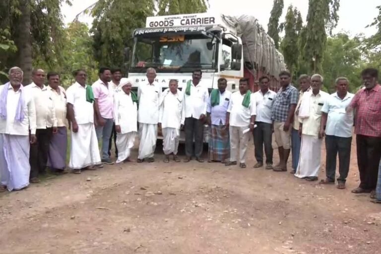 Farmers protest over alleged non-payment of FRP dues