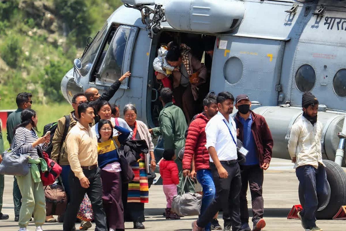Sikkim landslide: Soldier's body found, 48 rescued by air Sikkim landslide: Soldier's body found, 48 rescued by air