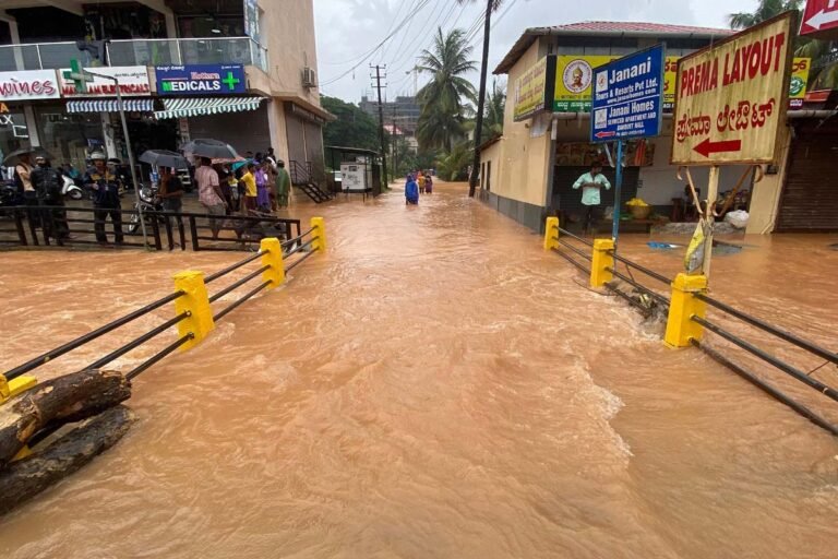Heavy rains in Dakshina Kannada: Life disrupted, road traffic disrupted