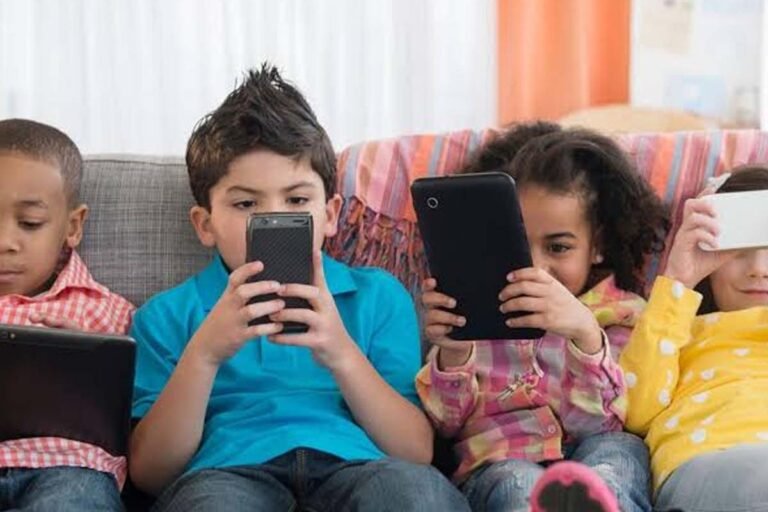 Australian government's new decision: Social media ban for children under 16