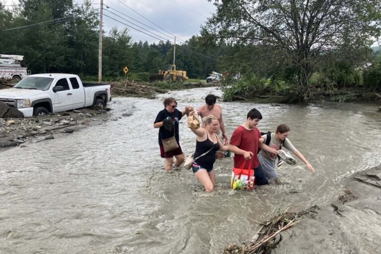 Severe flooding in the United States: 13 people dead, more than 20 children missing