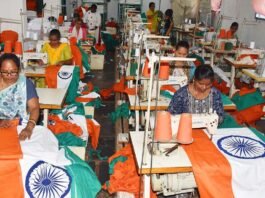 Khadi flag demand suffers a major blow before Independence Day