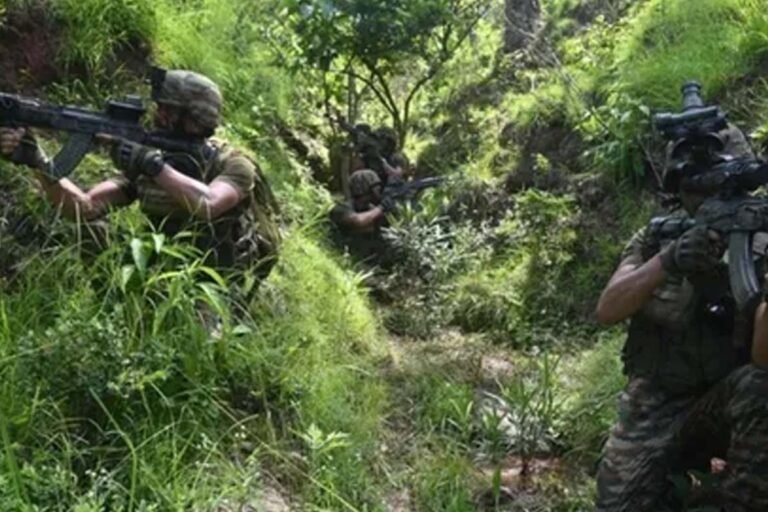 10 Naxals killed in Naxal encounter in Chhattisgarh