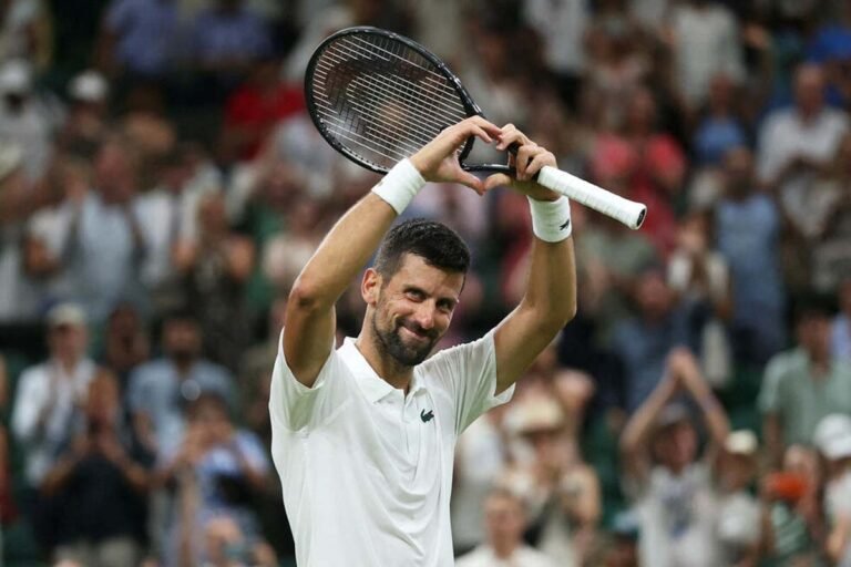 Djokovic leaves Serbia for Greece