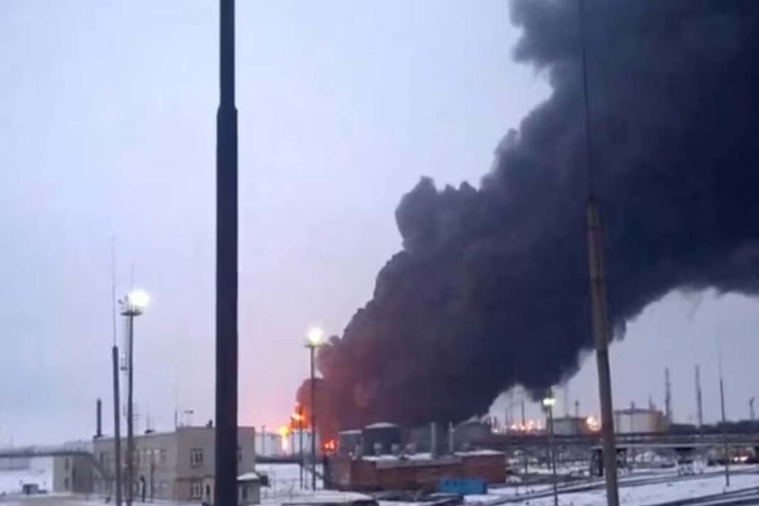 Drone attack on Russian oil plant from Ukraine