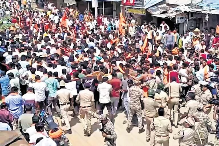 Stone pelting on Maddur Ganesh procession