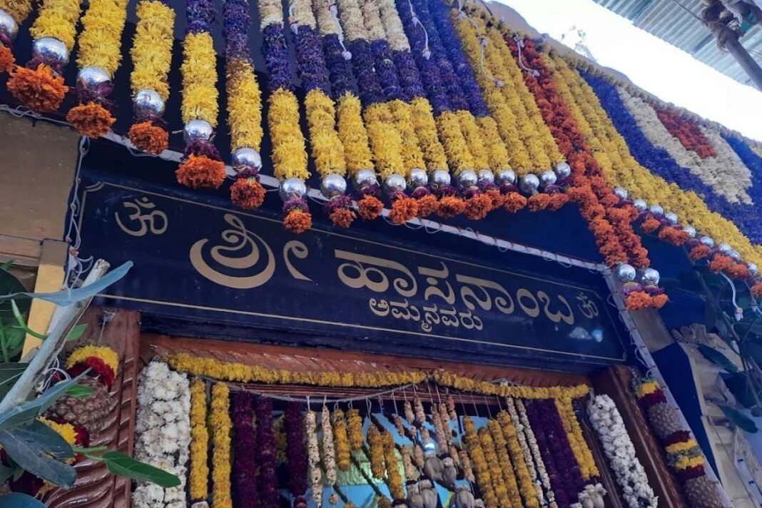 22octk1 Hasanamba Devi Last Day Darshan