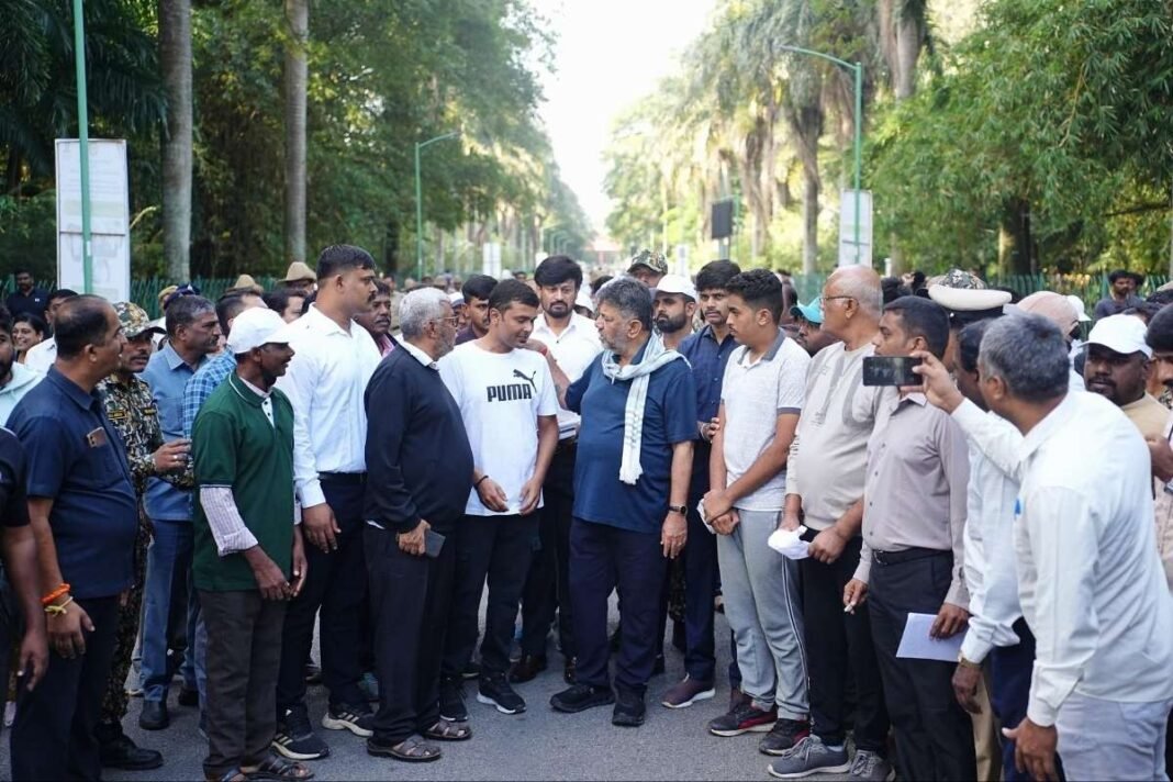 27octk3 DCM DK Shivakumar Promises 5 crore for cubbon park development