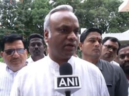 ಬೆದರಿಕೆ ಕರೆಗಳಿಗೆ ಹೆದರಿಲ್ಲ, Priyank Kharge ಜೊತೆಗೆ ಕಾಂಗ್ರೆಸ್ ಪಾರ್ಟಿ: Santosh Lad Minister Priyanka Kharge