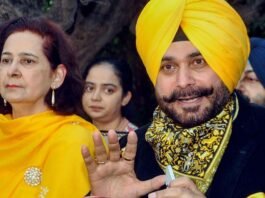 Congress suspends Navjot Kaur Sidhu over 500 crore remark